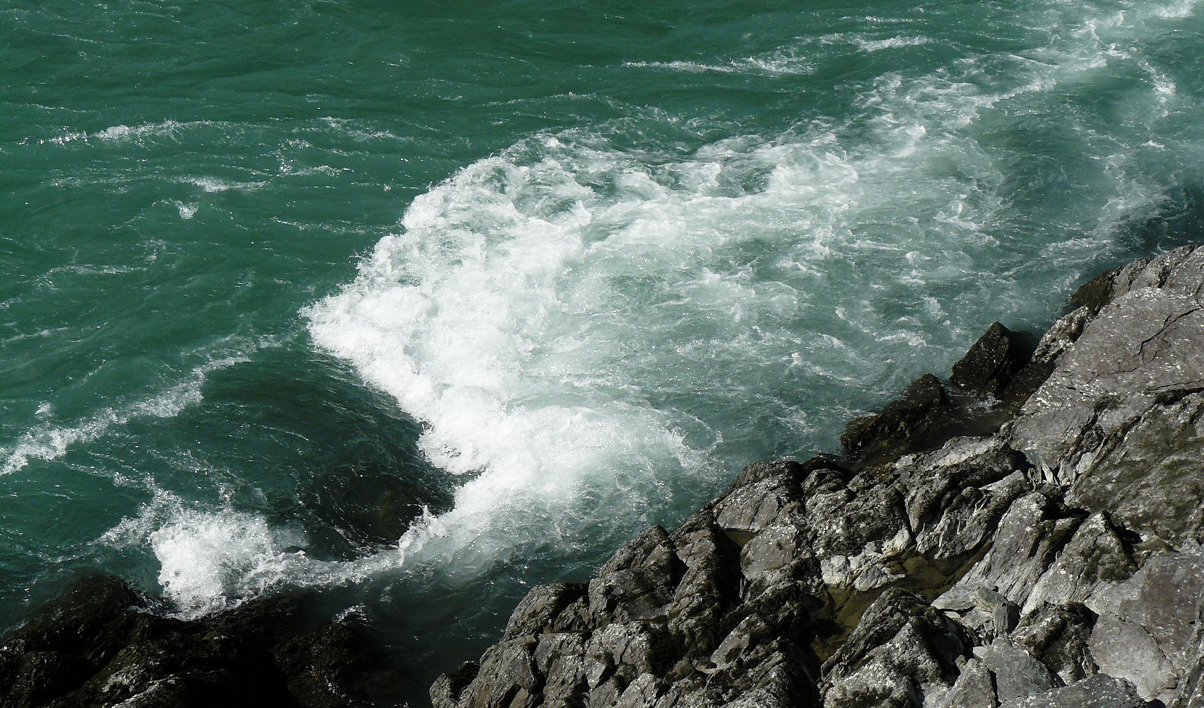 КАТУНСКИЙ ДНЕВНИК ПО ПОНЕДЕЛЬНИКАМ ГАНОВА ЛЮДМИЛА
ЭТО РАССКАЗ О КРАСОТЕ ПРИРОДЫ ГОРНОГО АЛТАЯ И О ТОМ, ЧТО ЛЮДИ НЕ ЗАХОТЕЛИ ТАМ СТРОИТЬ ГИГАНТСКУЮ ЧУДОВИЩНУЮ ГЭС, КОТОРАЯ БЫ ЭТУ ПРИРОДУ УНИЧТОЖИЛА...